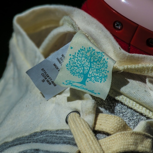 Modcloth - Freeloader striped top - Picture 2 of 5